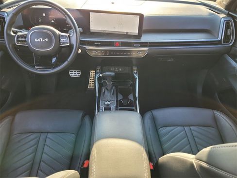 Used 2024 Kia Sorento SX Prestige image 8