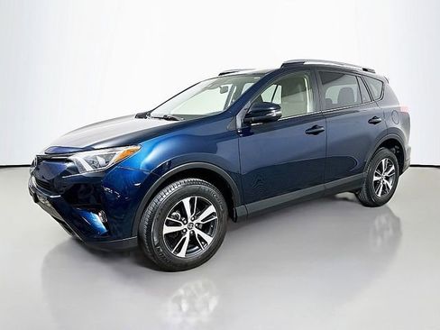 Used 2017 Toyota RAV4 XLE w/ All Weather Liner Package AWD/4WD image 3