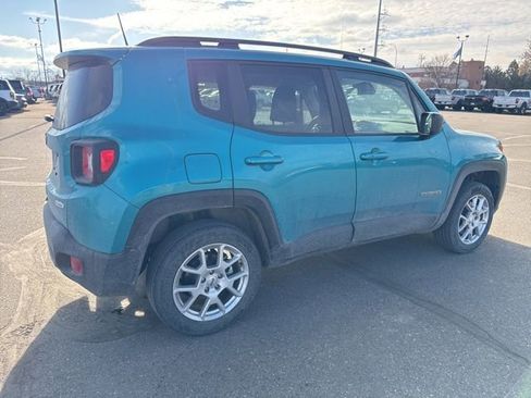 Used 2022 Jeep Renegade Latitude w/ Convenience Group image 10