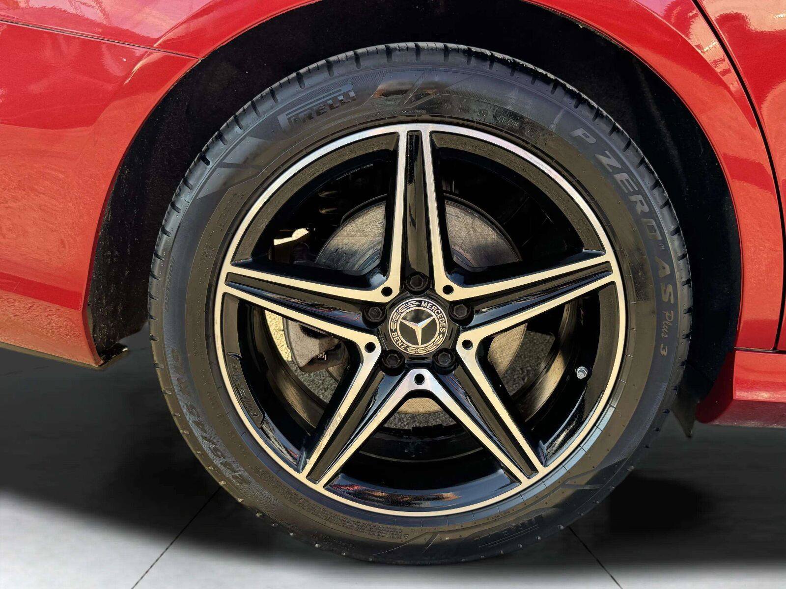 Used 2018 Mercedes-Benz E 300 4MATIC image 46