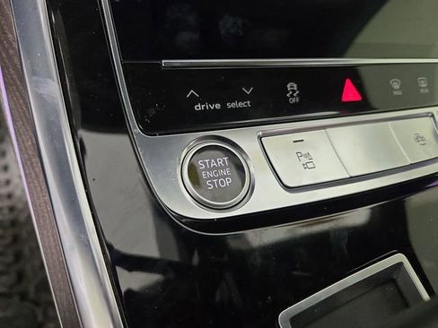 Used 2021 Audi Q7 3.0T Prestige w/ Prestige Package image 26