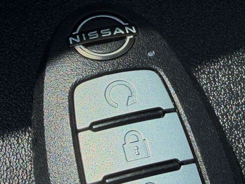 Used 2025 Nissan Altima 2.5 SV FWD image 24