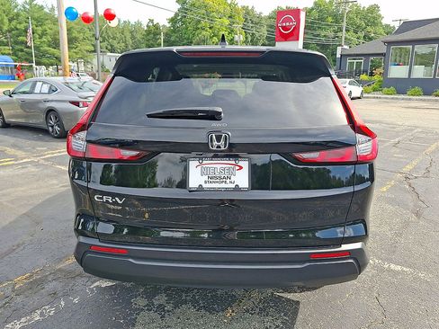 Used 2025 Honda CR-V EX image 23