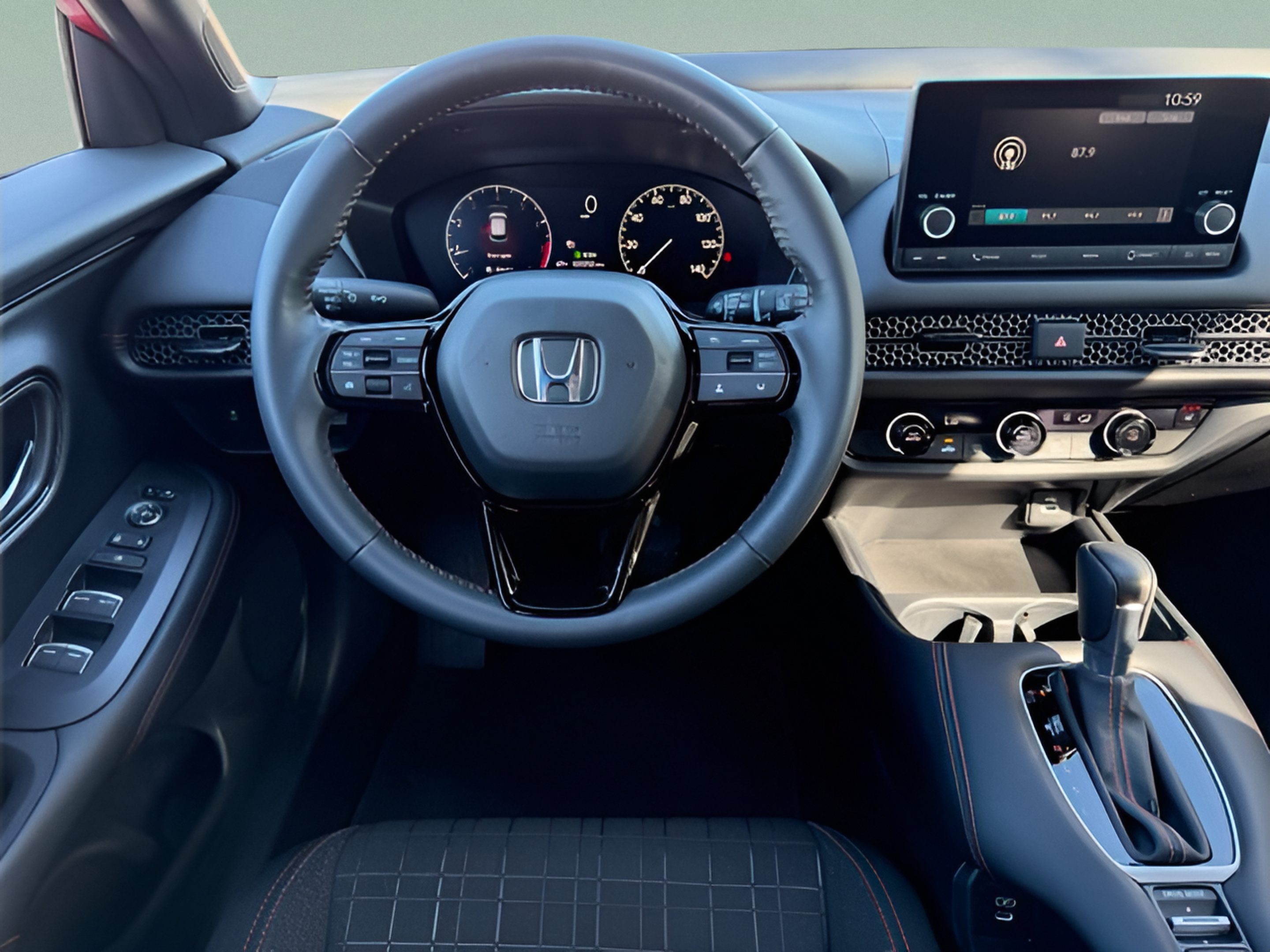 Used 2024 Honda HR-V Sport image 12