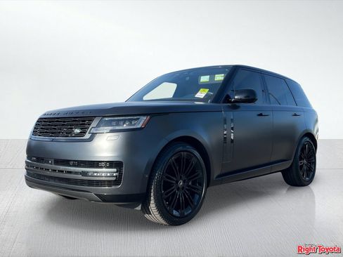 Used 2024 Land Rover Range Rover SE AWD/4WD image 2