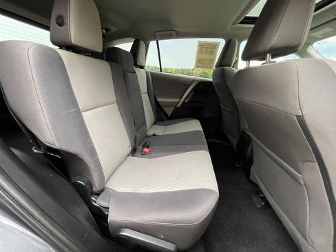 Used 2013 Toyota RAV4 XLE FWD image 25