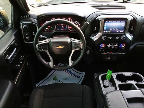 Used 2022 Chevrolet Silverado 1500 LT w/ Bed Protection Package image 12