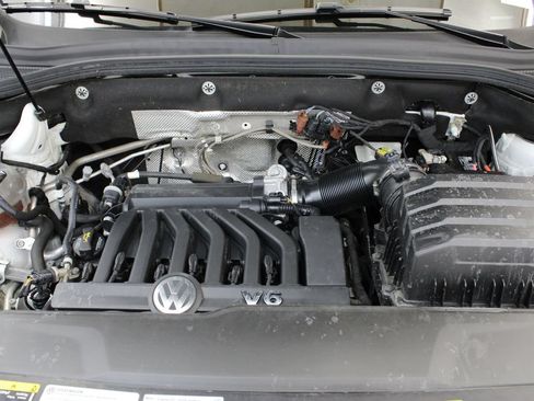 Used 2023 Volkswagen Atlas SEL R-Line AWD/4WD image 35
