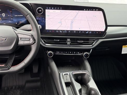 New 2026 Chevrolet Equinox EV RS image 15