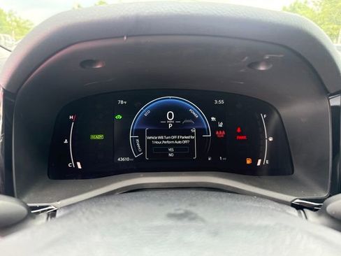 Used 2025 Toyota Camry LE FWD image 27