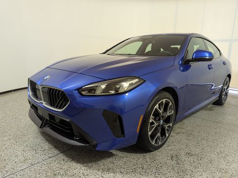 Used 2025 BMW 228i xDrive AWD/4WD image 3