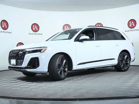 Used 2026 Audi Q7 3.0T Premium Plus w/ Premium Plus Package AWD/4WD image 4