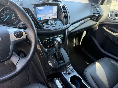 Used 2016 Ford Escape Titanium FWD image 25