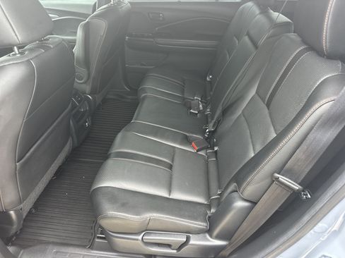 Used 2023 Honda Passport TrailSport image 21