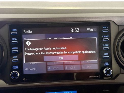 Used 2023 Toyota Tacoma TRD Off-Road w/ Technology Package image 14