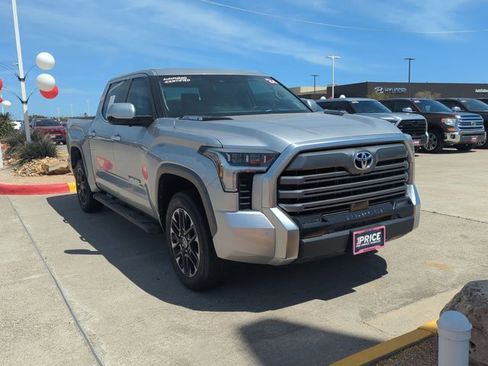 Used 2024 Toyota Tundra Limited AWD/4WD image 3