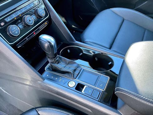 Certified 2023 Volkswagen Atlas SE image 16