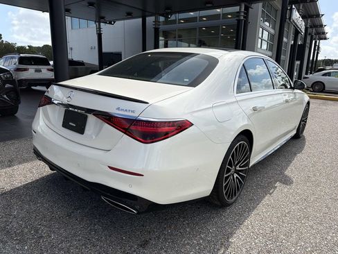 Used 2022 Mercedes-Benz S 580 4MATIC Sedan image 7