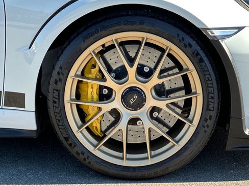 Used 2019 Porsche 911 GT3 RS image 41