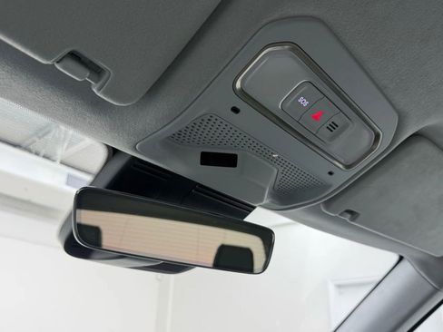 Used 2023 Rivian R1T Launch Edition image 28