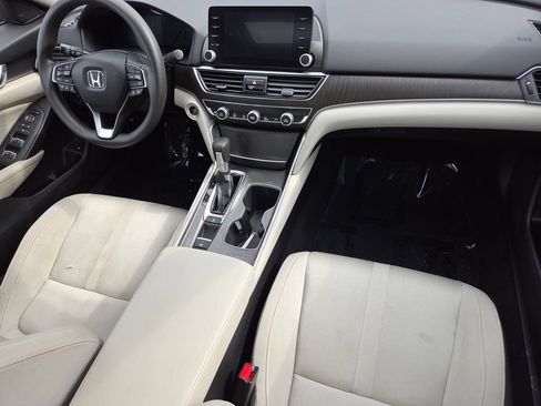 Certified 2018 Honda Accord EX image 29