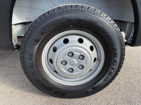 Used 2023 RAM ProMaster 2500 image 11