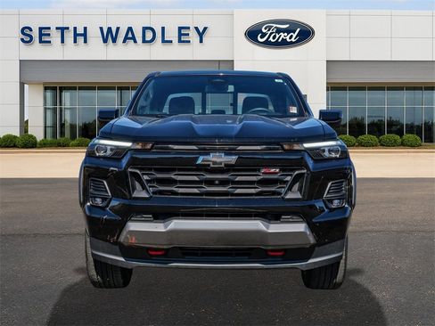 Used 2024 Chevrolet Colorado Z71 w/ Z71 Convenience Package 2 image 2