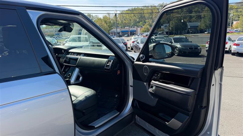 Used 2019 Land Rover Range Rover HSE AWD/4WD image 33