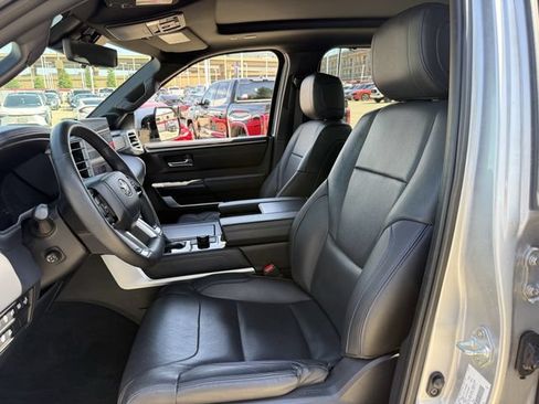Used 2022 Toyota Tundra Platinum RWD image 29
