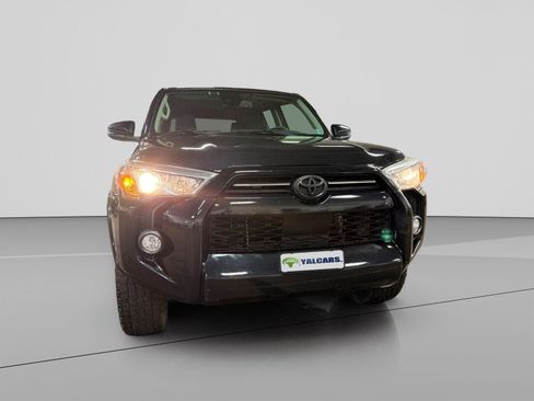 Used 2020 Toyota 4Runner SR5 Premium w/ Moonroof Package AWD/4WD image 41
