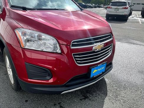 Used 2015 Chevrolet Trax LT w/ LT Plus Package AWD/4WD image 5