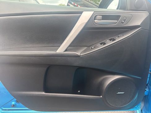 Used 2011 MAZDA MAZDA3 s Grand Touring w/ Tech Pkg image 27