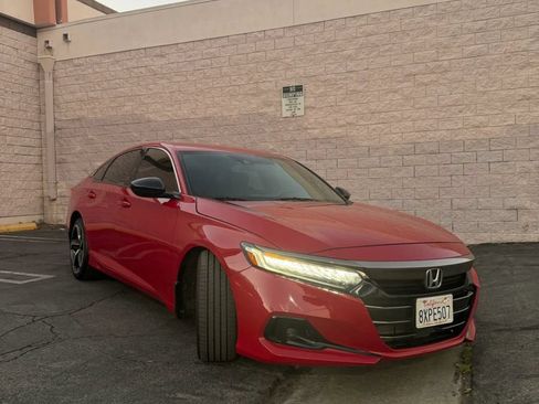 Used 2021 Honda Accord Sport image 3
