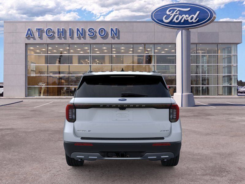 Used 2026 Ford Explorer Active w/ Active Comfort Package AWD/4WD image 5
