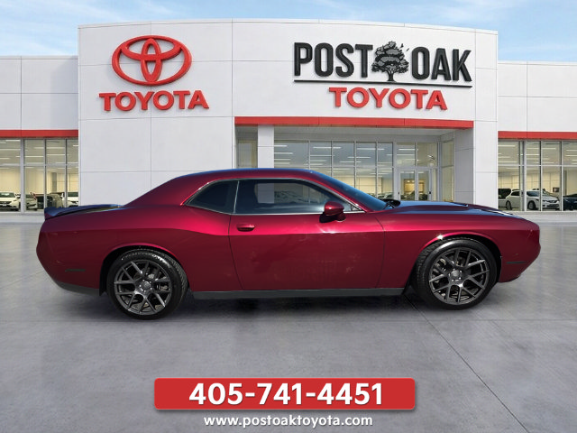 Used 2018 Dodge Challenger R/T w/ Sound Group RWD image 9