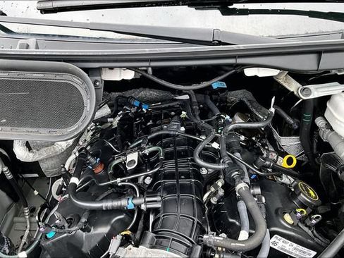 Used 2024 Ford Transit 350 XLT RWD image 9