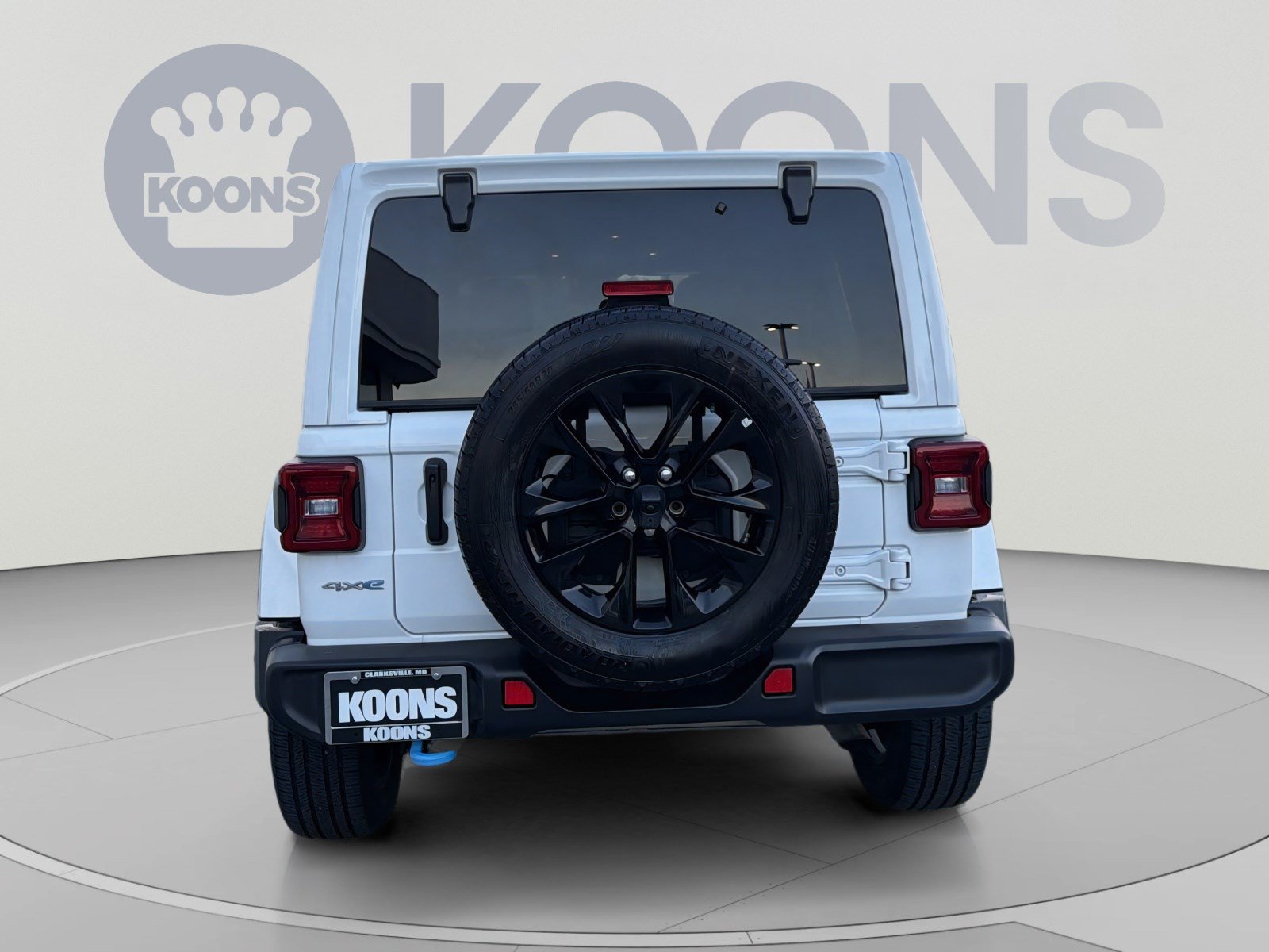 Used 2024 Jeep Wrangler Unlimited Sahara AWD/4WD image 5