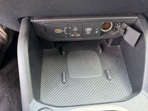 Used 2025 Kia K4 GT-Line w/ GT-Line Sunroof Package image 14