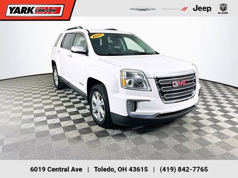 Used 2017 GMC Terrain SLT image 1
