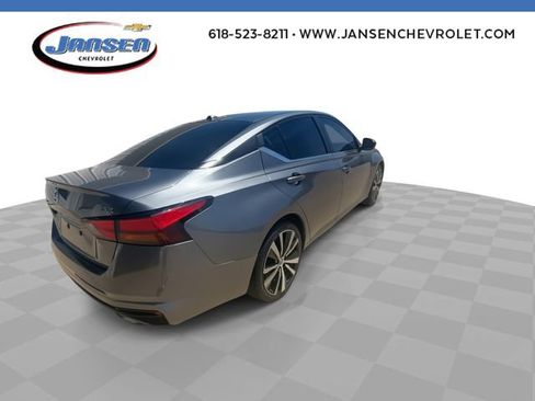 Used 2022 Nissan Altima 2.5 SR FWD image 8