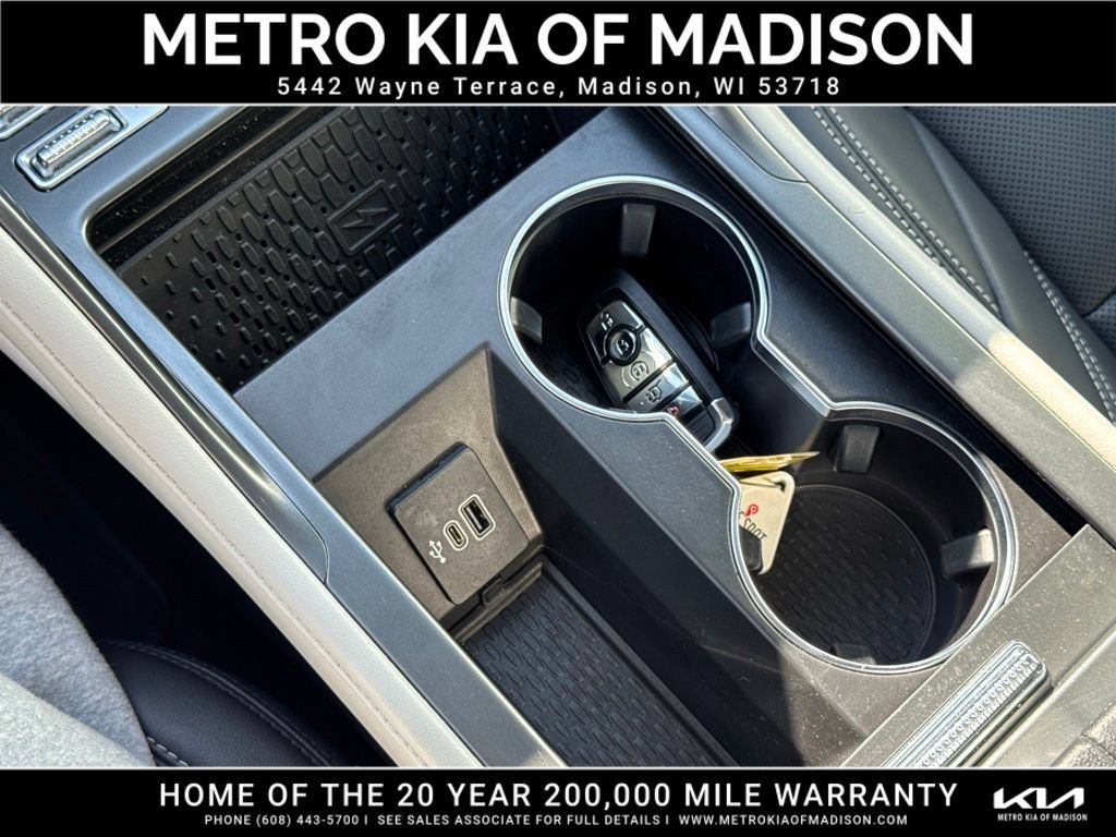 Used 2024 Lincoln Nautilus Premier w/ Equipment Group 102A AWD/4WD image 29