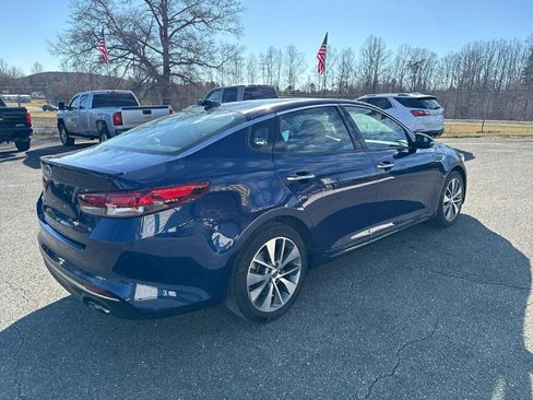 Used 2018 Kia Optima S w/ Pano Sport Package image 7