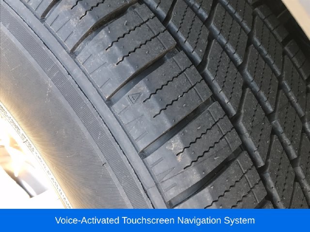 Used 2023 Ford Explorer XLT AWD/4WD image 10