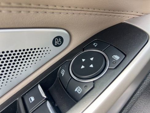 Certified 2023 Ford Explorer Limited w/ Limited Technology Package AWD/4WD image 9