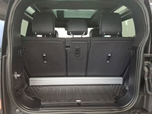 Used 2023 Land Rover Defender 90 X image 21