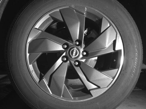 Used 2025 Nissan Rogue SV FWD image 14