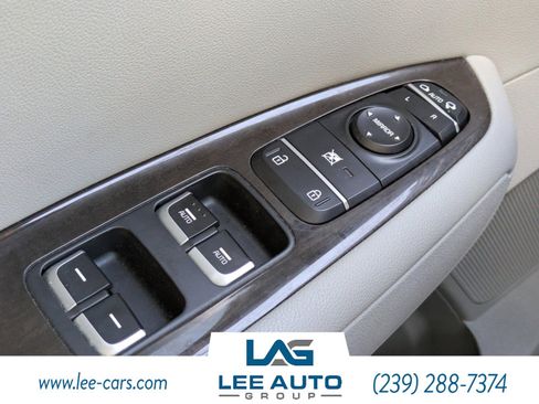 Used 2017 Kia Optima EX w/ Premium Package image 18