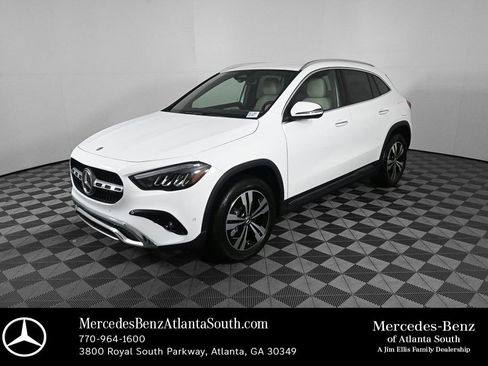 Used 2025 Mercedes-Benz GLA 250 image 1