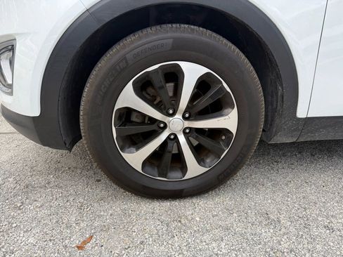 Used 2018 Kia Sorento EX FWD image 21