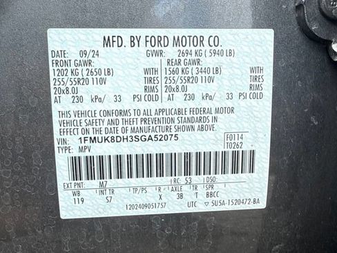 Used 2025 Ford Explorer Active w/ Active Comfort Package AWD/4WD image 15